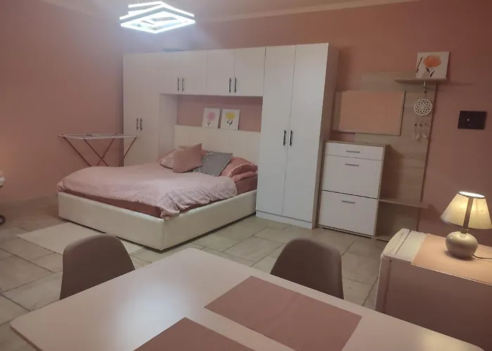 Apartment Near The Sea