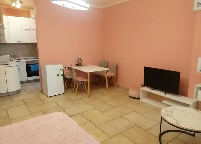 Apartment Near The Sea *
